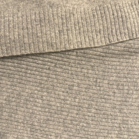 Vertical Design Cashmere 2-Ply 100% Asymmetrical Turtleneck Sweater Size S - Picture 6 of 9